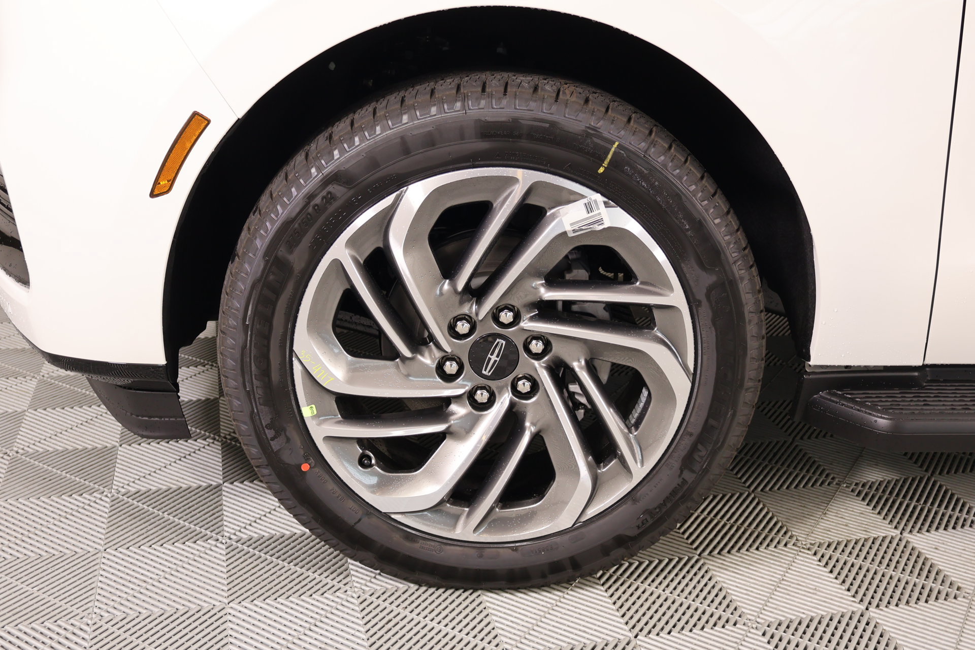 New 2026 Lincoln Navigator Premiere AWD/4WD image 18
