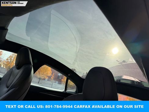 Used 2023 Tesla Model S image 29