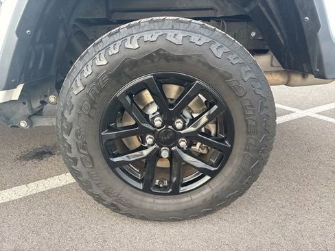 Used 2022 Jeep Gladiator Sport image 74