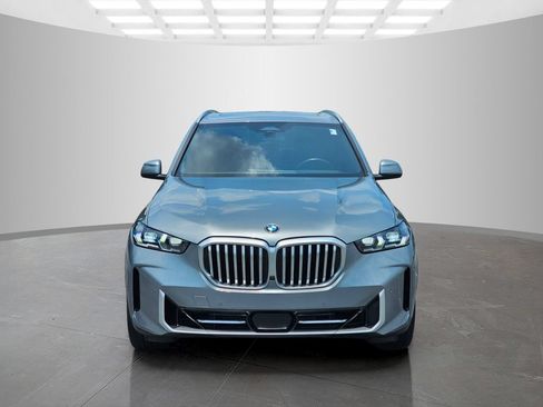 Used 2024 BMW X5 xDrive40i w/ Premium Package AWD/4WD image 2