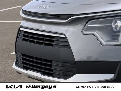 New 2026 Kia Niro LX FWD image 15