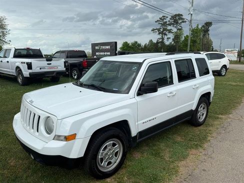 Used 2013 Jeep Patriot Sport w/ PWR Value Group image 19