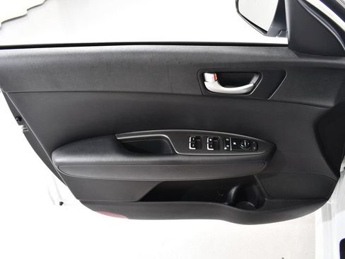 Used 2018 Kia Optima S FWD image 25