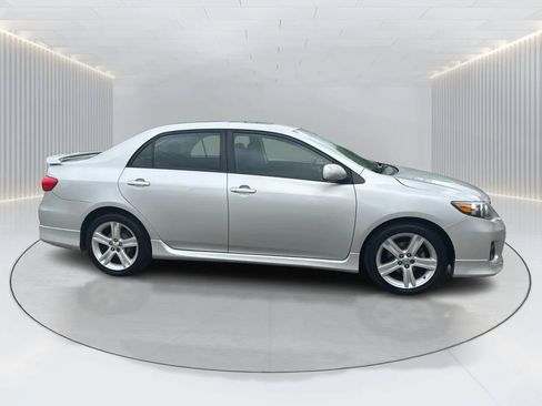 Used 2013 Toyota Corolla S w/ Premium Pkg FWD image 8