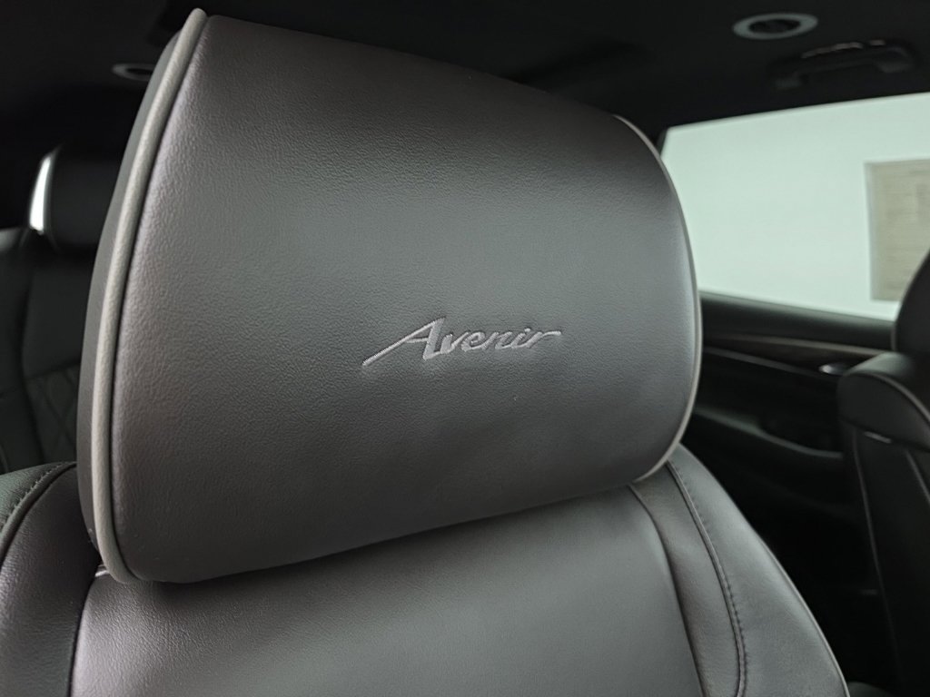 Used 2024 Buick Enclave Avenir w/ Avenir Technology Package AWD/4WD image 60