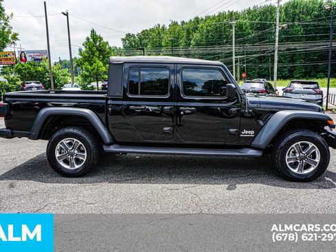 Used 2022 Jeep Gladiator Overland w/ LED Lighting Group AWD/4WD image 8