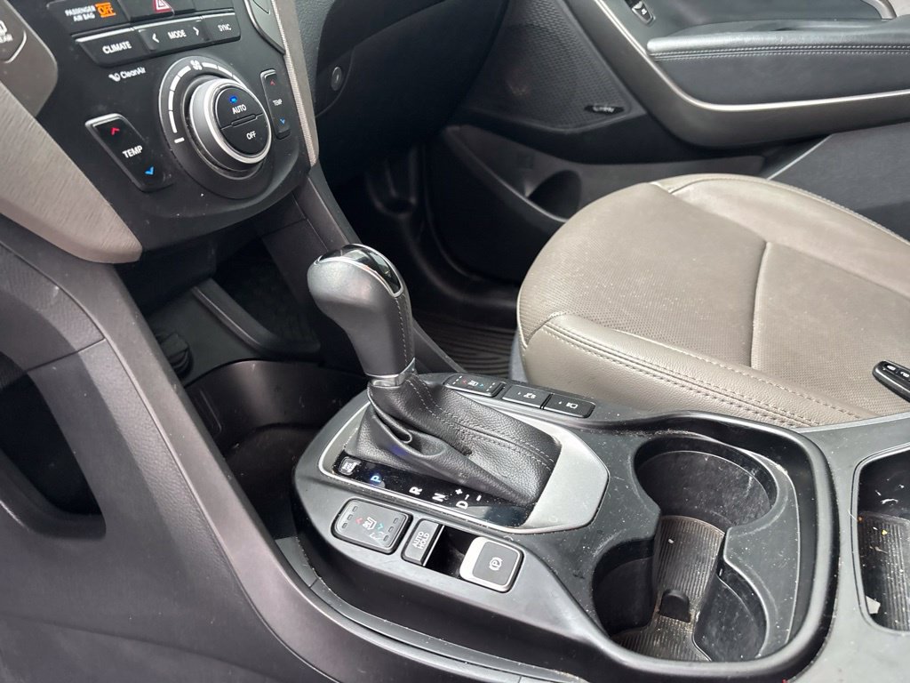 Used 2018 Hyundai Santa Fe Sport w/ 2.0T Ultimate Tech Package 05 AWD/4WD image 5
