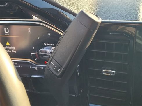 Used 2024 GMC Sierra 1500 SLT image 13