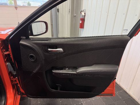 Used 2023 Dodge Charger SXT w/ Blacktop Package AWD/4WD image 16