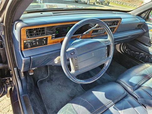 Used 1994 Lincoln Continental Executive image 16