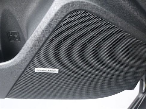 New 2025 Subaru Crosstrek 2.5i Limited w/ Popular Package #3A image 15