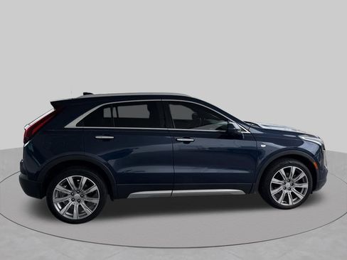 Used 2019 Cadillac XT4 Premium Luxury w/ Cold Weather Package AWD/4WD image 7
