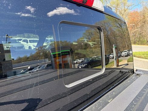 Used 2025 Ford F350 Platinum image 35