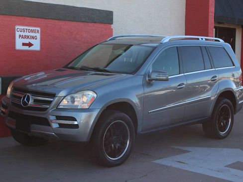 Used 2012 Mercedes-Benz GL 450 4MATIC image 7