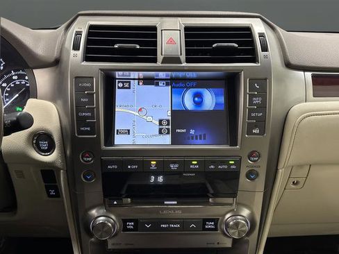 Used 2016 Lexus GX 460 w/ Premium Package image 9