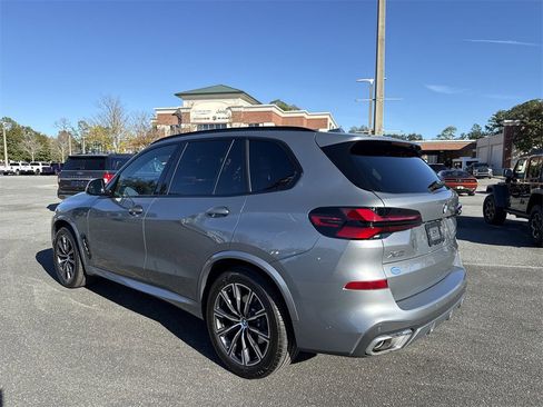 Used 2025 BMW X5 xDrive40i w/ Executive Package image 4