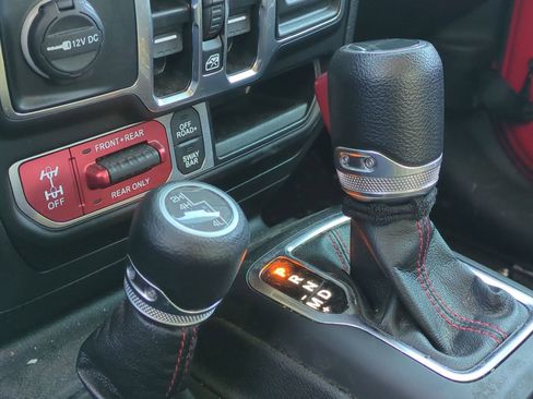 Used 2022 Jeep Gladiator Rubicon image 26