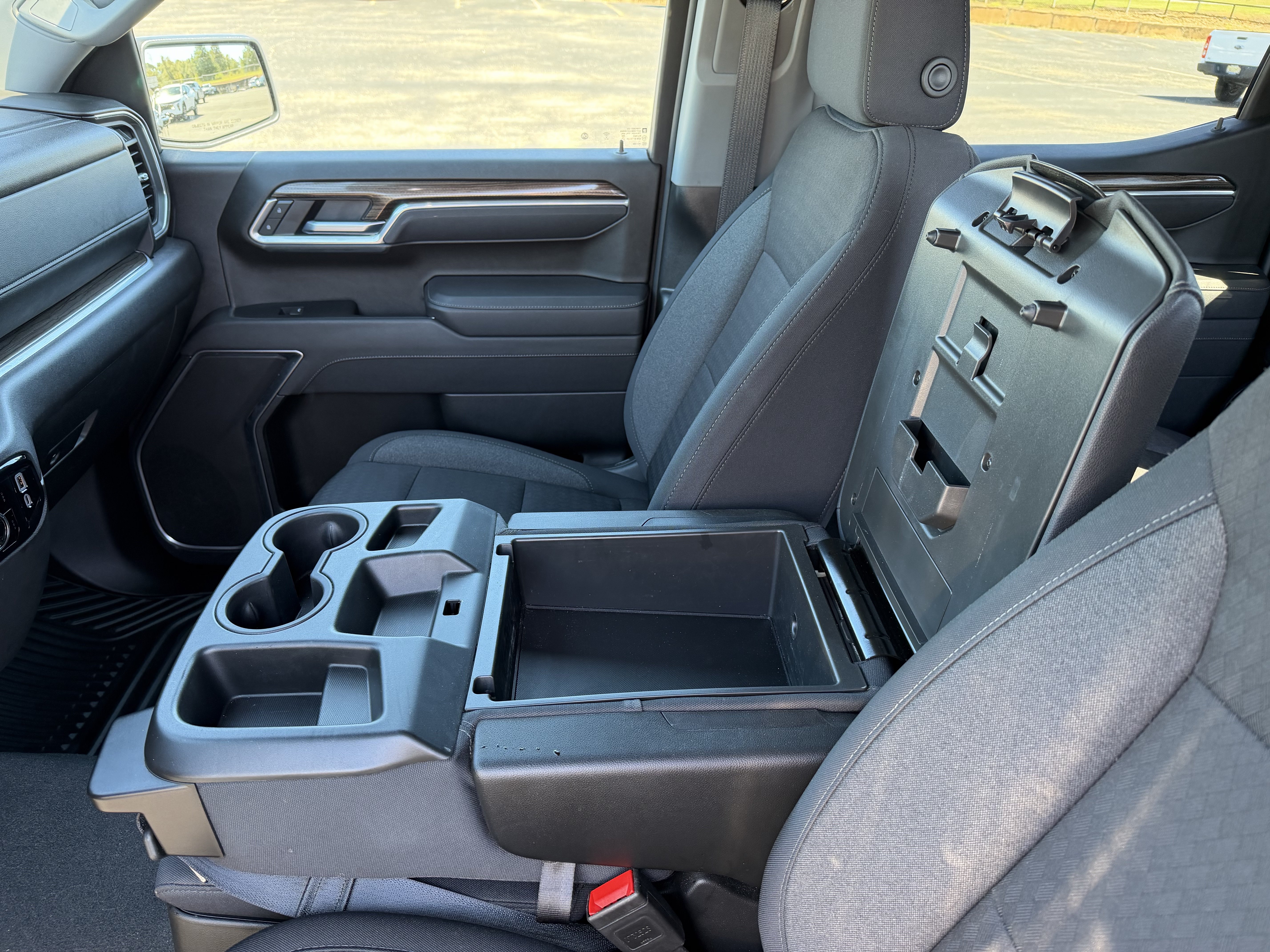 Used 2025 Chevrolet Silverado 1500 LT AWD/4WD image 26
