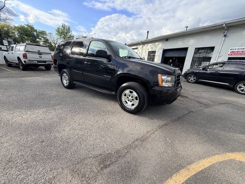 Used 2013 Chevrolet Tahoe LT AWD/4WD image 8