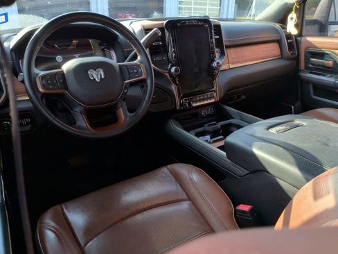 Used 2024 RAM 3500 Limited w/ Towing Technology Group image 11