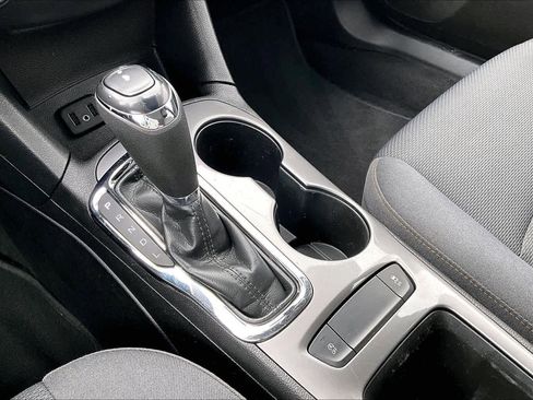 Used 2019 Chevrolet Cruze LS w/ LS Convenience Package image 17