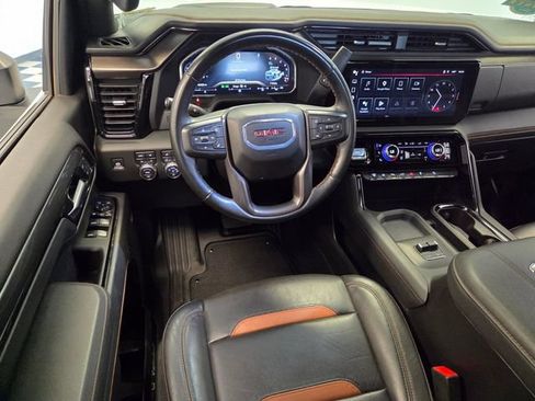 Used 2025 GMC Sierra 2500 AT4 AWD/4WD image 15