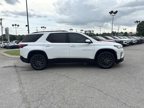 Used 2023 Chevrolet Traverse RS FWD image 4