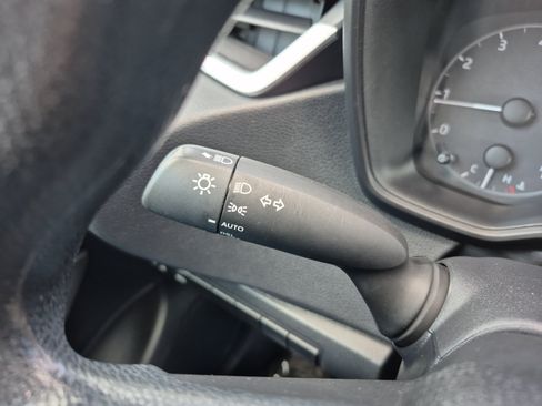 Used 2025 Toyota Corolla LE FWD image 28