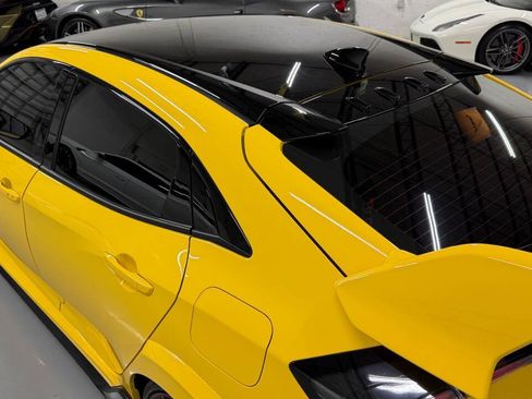 Used 2021 Honda Civic Type R Limited image 24