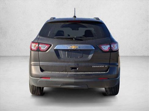 Used 2016 Chevrolet Traverse LT w/ Style and Technology Package image 6