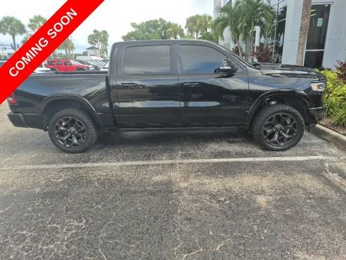 Certified 2020 RAM 1500 Limited w/ Black Appearance Package AWD/4WD image 3