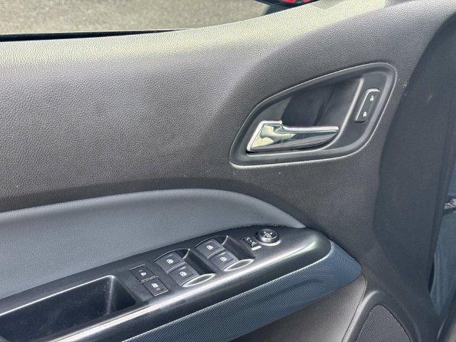 Used 2019 Chevrolet Colorado Z71 AWD/4WD image 25