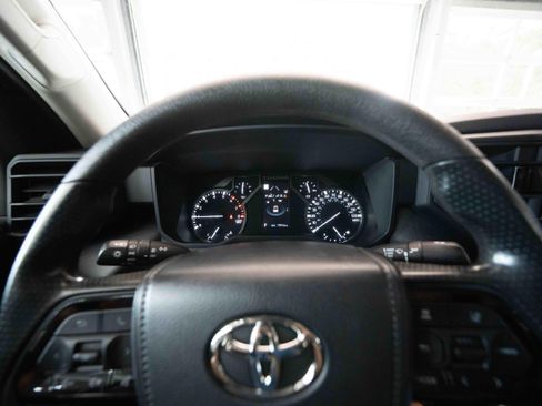 Used 2023 Toyota Tundra SR5 w/ SR5 Convenience Package AWD/4WD image 15