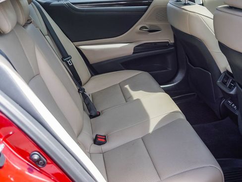 Used 2020 Lexus ES 350 w/ Premium Package FWD image 13