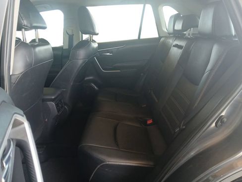 Used 2022 Toyota RAV4 XLE Premium FWD image 7
