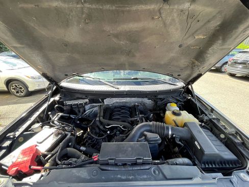 Used 2014 Ford F150 Platinum image 19