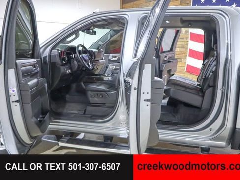 Used 2024 GMC Sierra 2500 SLT w/ SLT Premium Package AWD/4WD image 39