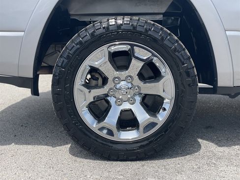 Used 2020 RAM 1500 Laramie RWD image 35