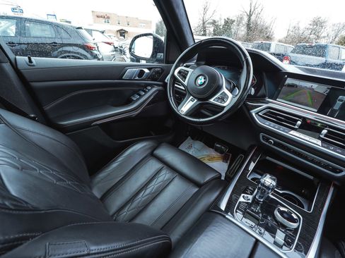 Used 2022 BMW X7 xDrive40i w/ M Sport Package image 40