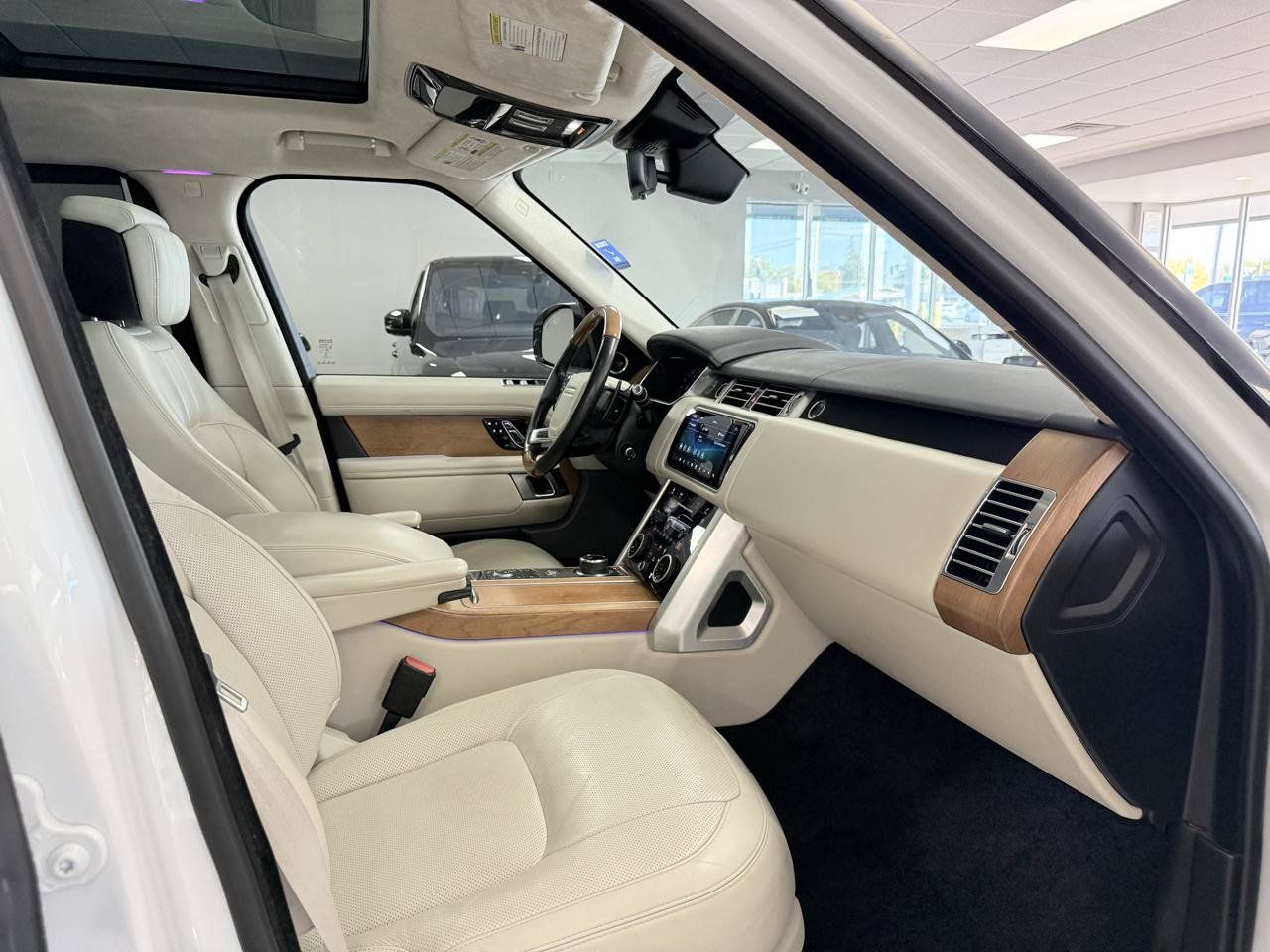 Used 2020 Land Rover Range Rover Long Wheelbase HSE AWD/4WD image 25