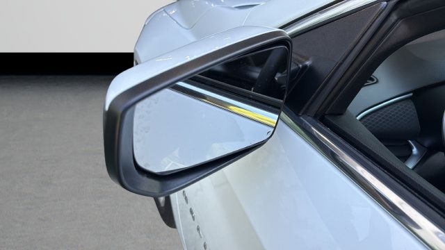 Used 2025 Chevrolet Malibu LT FWD image 34