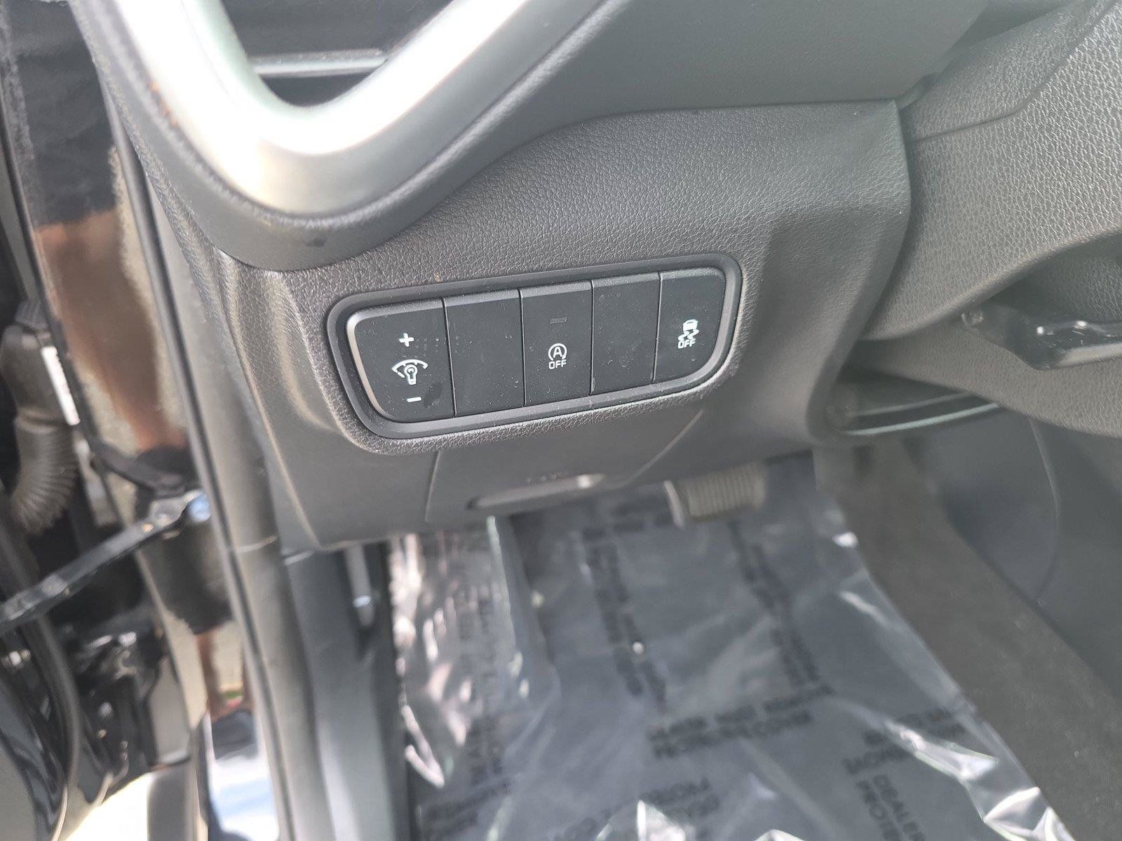 Used 2021 Kia Soul LX FWD image 20