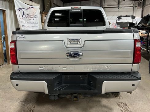 Used 2016 Ford F250 Platinum w/ Platinum Package image 6