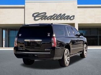 Used 2018 GMC Yukon XL Denali w/ Denali Ultimate Package video 3
