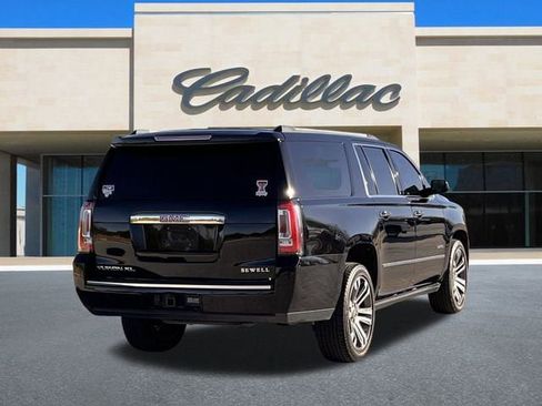 Used 2018 GMC Yukon XL Denali w/ Denali Ultimate Package image 3