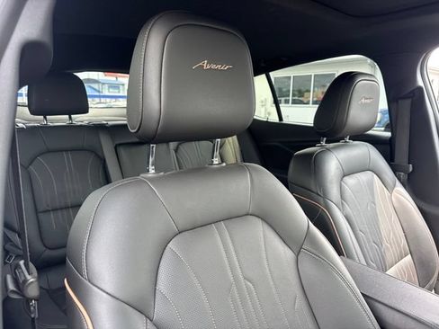 Used 2026 Buick Envista Avenir FWD image 29