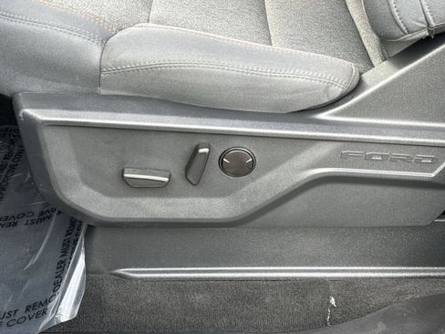 Used 2025 Ford Expedition Active AWD/4WD image 14