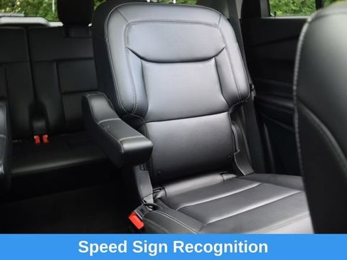 Used 2023 Ford Explorer XLT w/ Equipment Group 202A AWD/4WD image 17