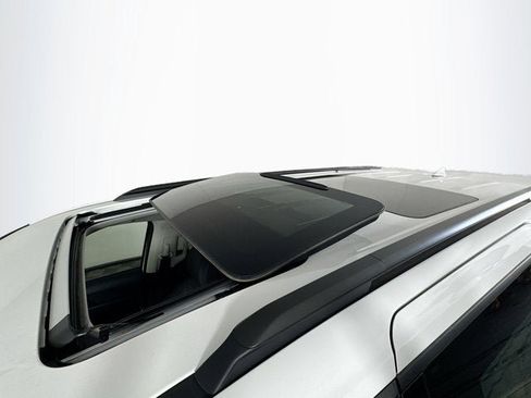 New 2026 Kia Carnival SX Prestige FWD image 9