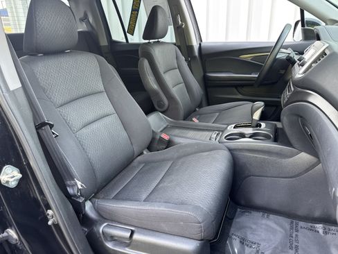Used 2019 Honda Ridgeline Sport image 12